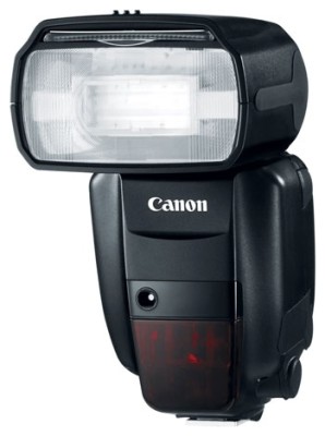Canon Speedlite 600EX-RT Uniwersalna lampa błyskowa z wbudowanym systemem sterowania radiowego, stworzona dla profesjonalnych fotografów.